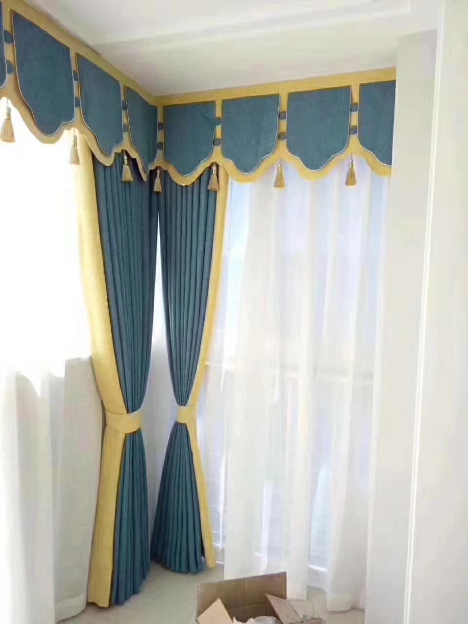 窗帘安装